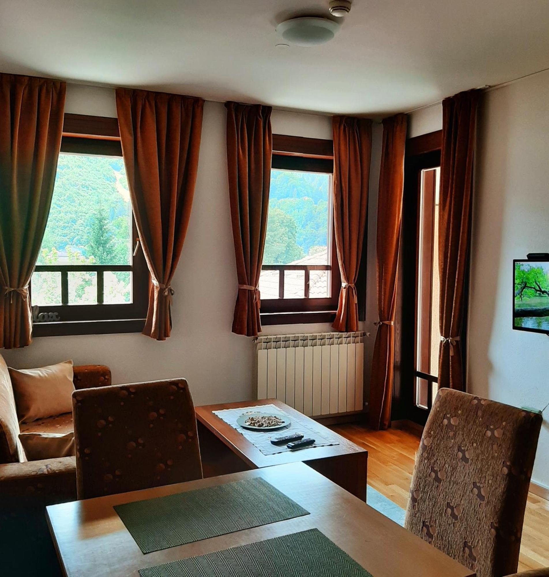 Relax Apartman Фойница Екстериор снимка