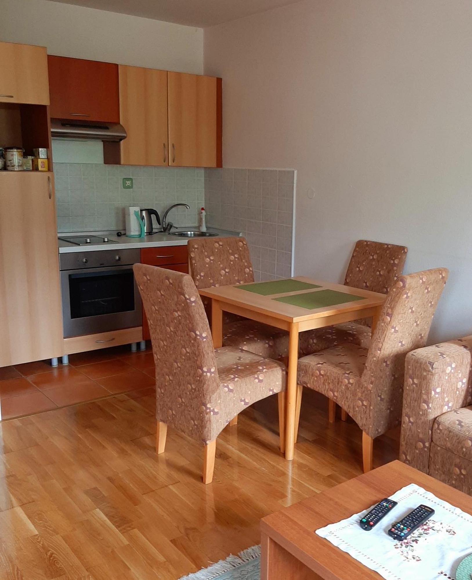 Relax Apartman Фойница Екстериор снимка